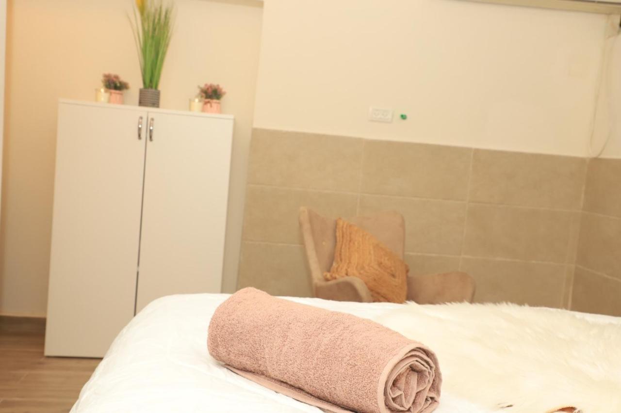 Marina Room Akko Bagian luar foto